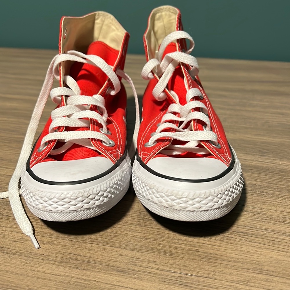 Converse Sneakers - Red - Size W7